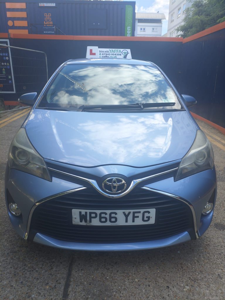 Driving Lessons Chingford - Manual and Automatic Driving Lessons | Drive With Yaffa